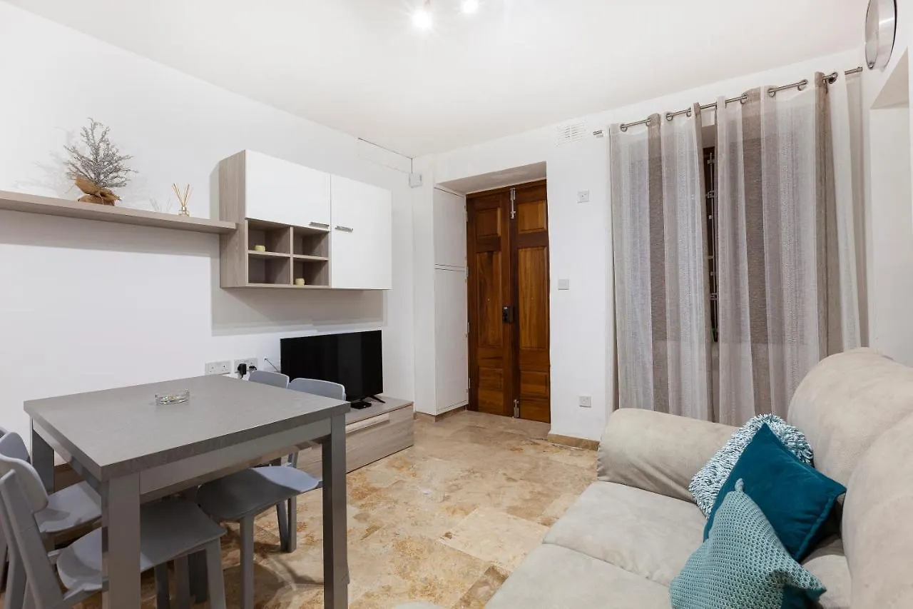 Apartment Designer Home With Comfy Sofa In Central Valletta By 360 Estates