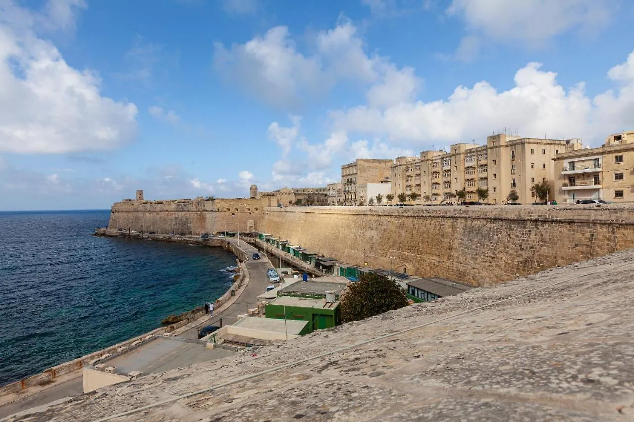 Apartment Designer Home With Comfy Sofa In Central Valletta By 360 Estates Malta