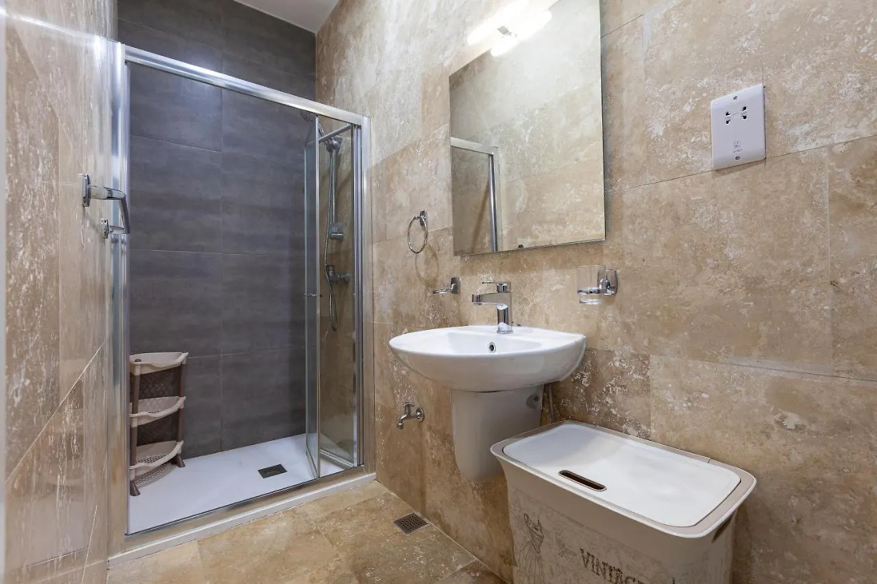 Designer Home With Comfy Sofa In Central Valletta By 360 Estates 0*,  Malta